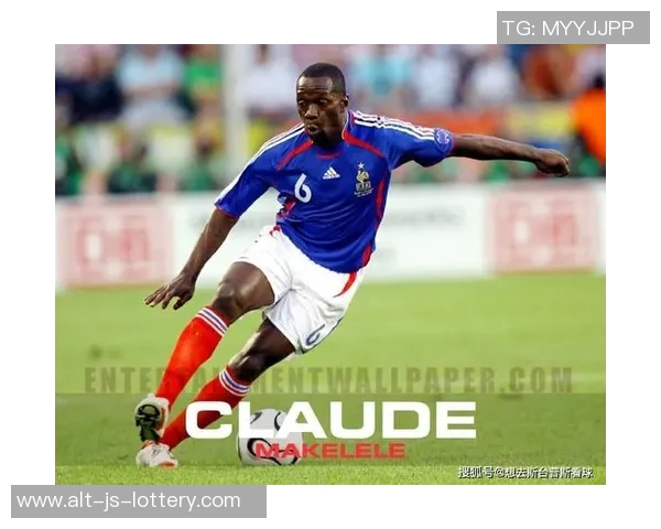 马克莱莱选前队友各项能力最佳：右脚选菲戈，球商选齐达内